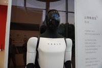 テスラ・ギガミュージアムに展示されたオプティマス