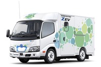 日野デュトロ Z EV