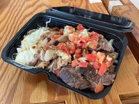 ビストロカルロス:カルロス☆ビーフステーキ&ハーブチキンスペシャル(1200円)
