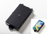パナソニックオートモーティブシステムズのスマートフォン向け車載ワイヤレス充電器
