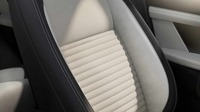 JLRが使用済みポリウレタンシートフォームを新車のシートに再利用