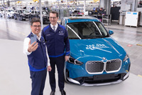 BMWの独レーゲンスブルク工場における2024年のEV生産台数が10万台を突破。iX1がラインオフ