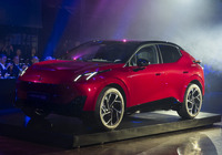 LYNK &COの新型電動SUV『Z20』(02)