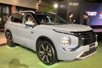 三菱アウトランダーPHEV(PHV)