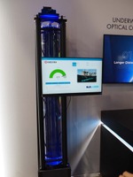 京セラの「水中光無線通信」。GaNレーザーを活用することで、これまで不可能だった水中での高速通信を可能にする