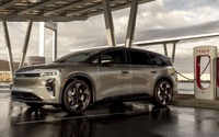 ルーシッドの新型電動SUV『グラビティ』