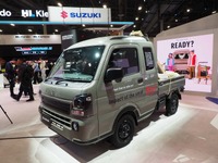 スズキのものづくりの理念を示す集大成である“小・少・軽・短・美“を示すものとして『スーパー・キャリー』が展示された