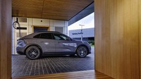 ポルシェがドイツ・ハンブルクに新たな充電ラウンジをオープン