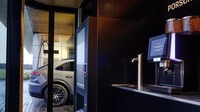 ポルシェがドイツ・ハンブルクに新たな充電ラウンジをオープン