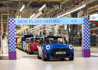 MINI 英国工場（参考画像）