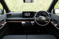 日産サクラ