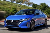 日産セントラ。メキシコで生産、米国で販売