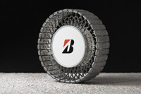 ブリヂストンの月面探査車用タイヤ