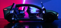 FORVIAの次世代車内空間コンセプト「Saphir」