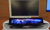 「Neo QLED」の最上位「NQ7」には曲面パノラマディスプレイも用意した
