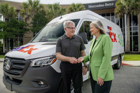 メルセデスベンツ『スプリンター』の500万台となるEVをFedExに納車