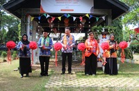 三菱自動車グループがインドネシア北ジャカルタ市の小学校に屋外学習センターを建設