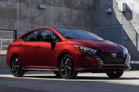 日産ヴァーサ(北米向け、メキシコ製)