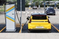 ルノーグループとイタリア高速道路会社(ASPI)が戦略的提携を正式合意。イタリア国内で急速充電インフラを拡大
