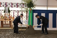 トヨタ自動車と京浜急行電鉄が共に推進する「(仮称)品川駅西口地区A地区新築計画」の7起工式