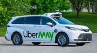 トヨタ・シエナがベースの自動運転車