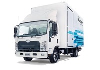 UDトラックスの新型クーザー
