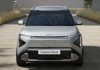 キア『カレンス クラビス EV』