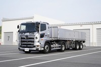 日野プロフィアにレベル4の自動運転技術を搭載した無人自動運転荷重車両