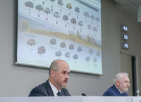 経営再建計画「Re:Nissan」の進捗について説明するエスピノーサ社長