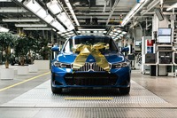 ドイツ・ミュンヘン工場から顧客に引き渡された『3シリーズ』のプラグインハイブリッド(PHEV)