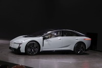 トヨタ カローラコンセプト（ジャパンモビリティショー2025）