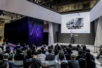 三菱ふそう（ジャパンモビリティショー2025）