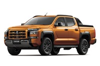 三菱トライトン