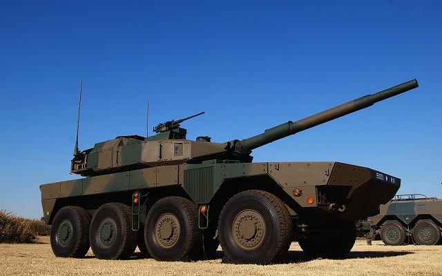 初めて一般に公開された「機動戦闘車」