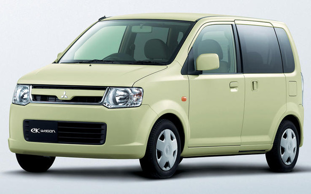 三菱自動車、国内はプラスで海外は不振…10月実績