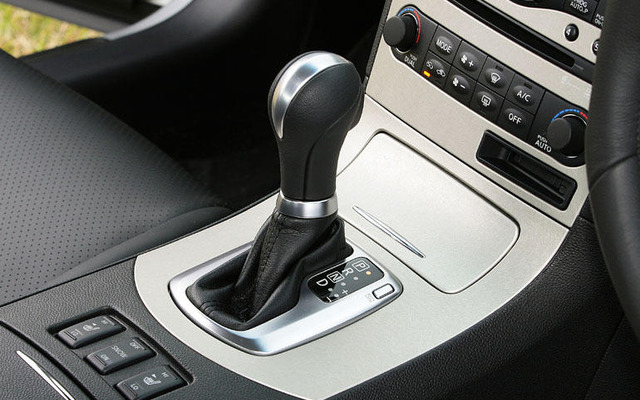 【日産 スカイライン 新型発表】6ATに負けない5ATとの自信