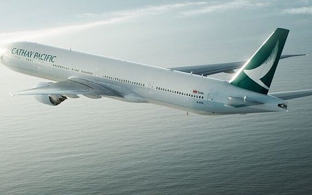 新塗装デザインを採用したB777-300ER