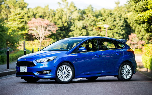 フォード フォーカス Sport+ Ecoboost