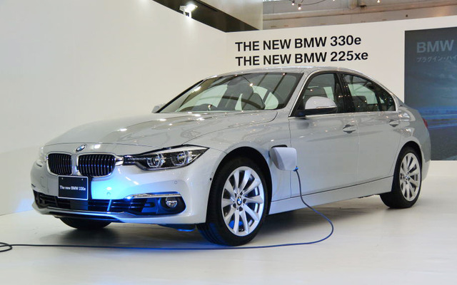 BMW 330e