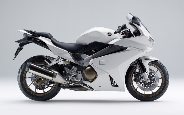 ホンダ VFR800F
