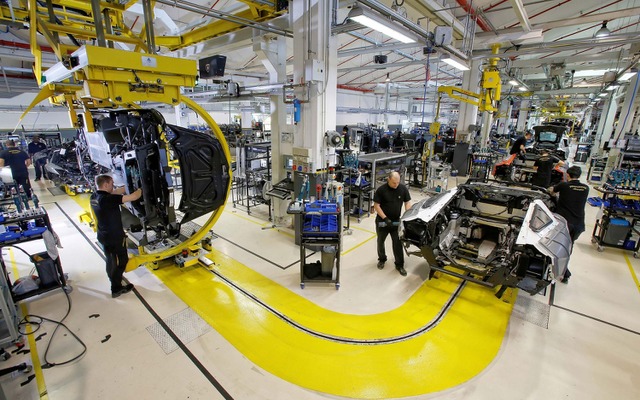 ランボルギーニのイタリア本社工場