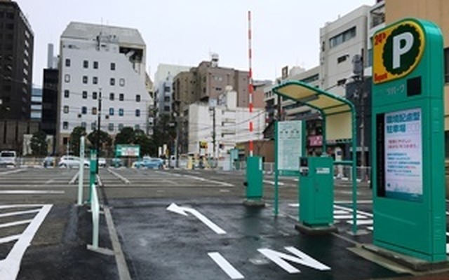 「三井のリパーク」横浜駅西口駐車場