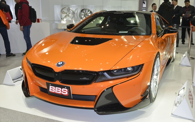 BBSジャパン BMW i8（東京オートサロン16）