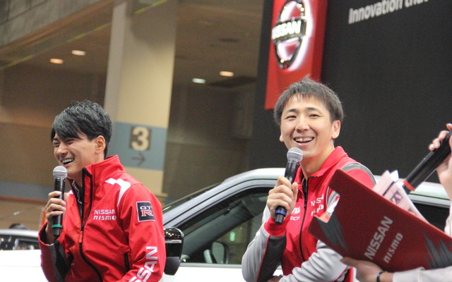 日産ブースでの松田次生、千代勝正によるトークショー