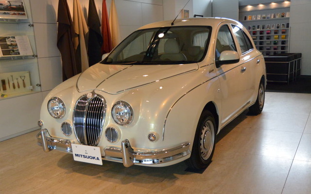 光岡自動車 ビュート ゴールドプレミアム