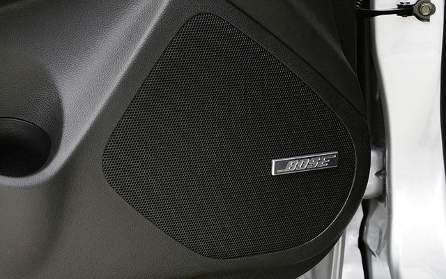 【日産 スカイライン 新型発表】国内初!　バーブラウン＋BOSE