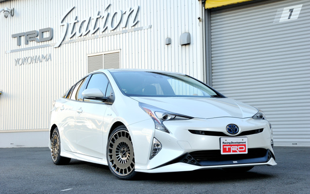 トヨタ プリウス TRDパーツ