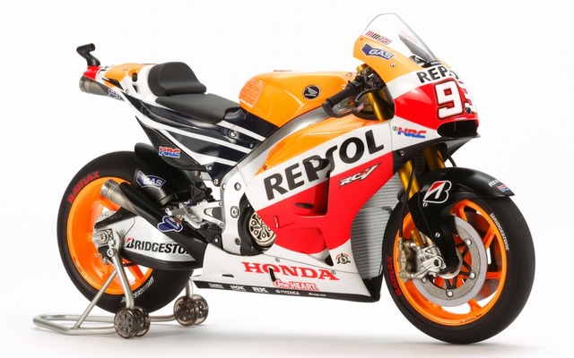 タミヤ 1/12オートバイシリーズ レプソル Honda RC213V '14