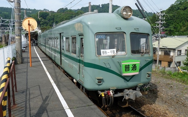大井川鐵道は3月のダイヤ改正で昼間に普通列車を1往復増やす。写真は普通列車で運用されている旧南海車の21001系電車。