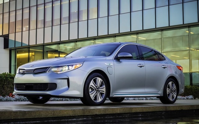 新型 キア オプティマ プラグイン ハイブリッド